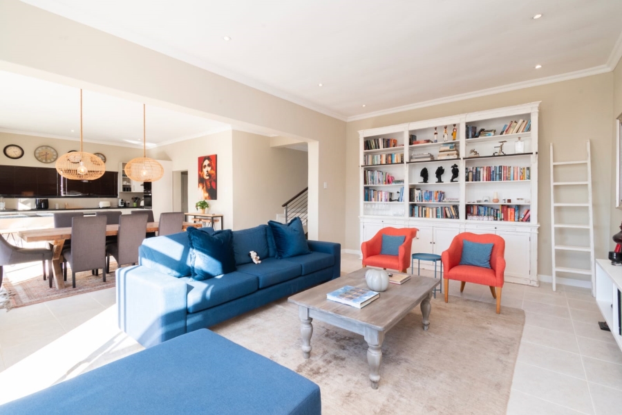 To Let 4 Bedroom Property for Rent in Oranjezicht Western Cape